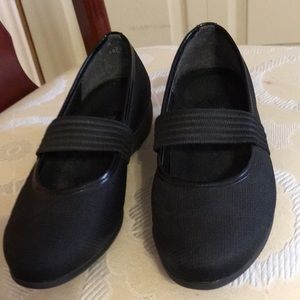 Munro Mary Jane’s shoes